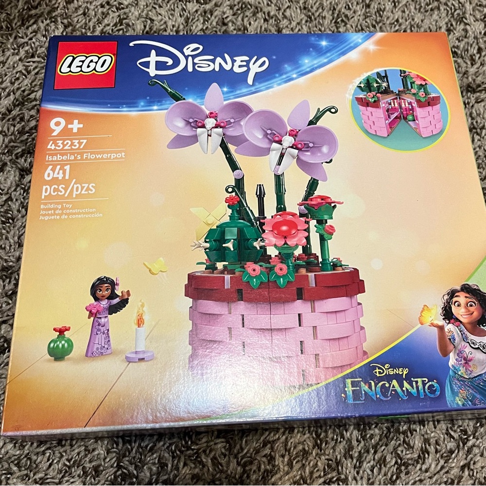 BNIB Disney Lego Encanto Isabella’s Flowerpot